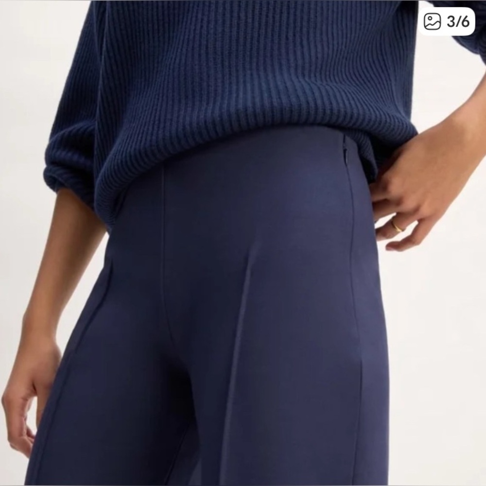 NWT Everlane The Dream Kick Flare Pin-tuck Side Zip Pull On Trouser Navy L - Picture 3 of 16